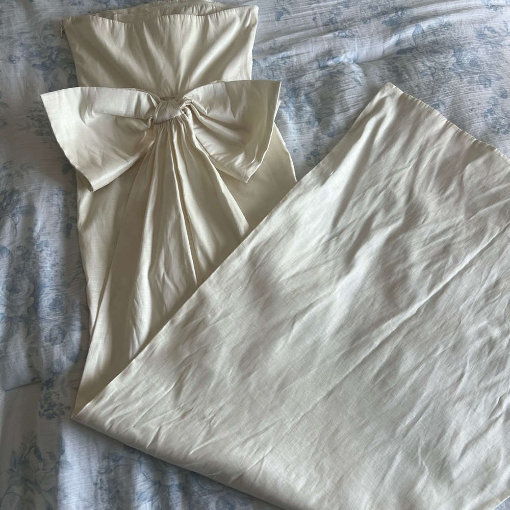 Lovely Day Strapless Ruched Cream Bow Dress